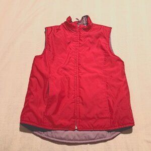 Gap girls size XXL reversible vest, light purple and raspberry on the reverse